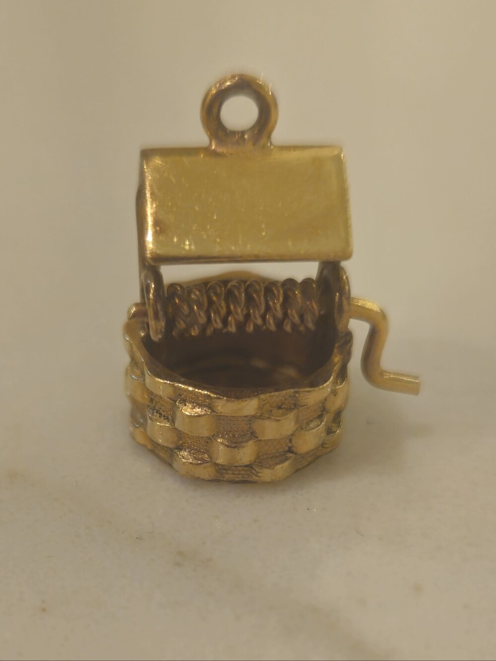 Vintage 12 Karat Yellow Gold Wishing Well Charm